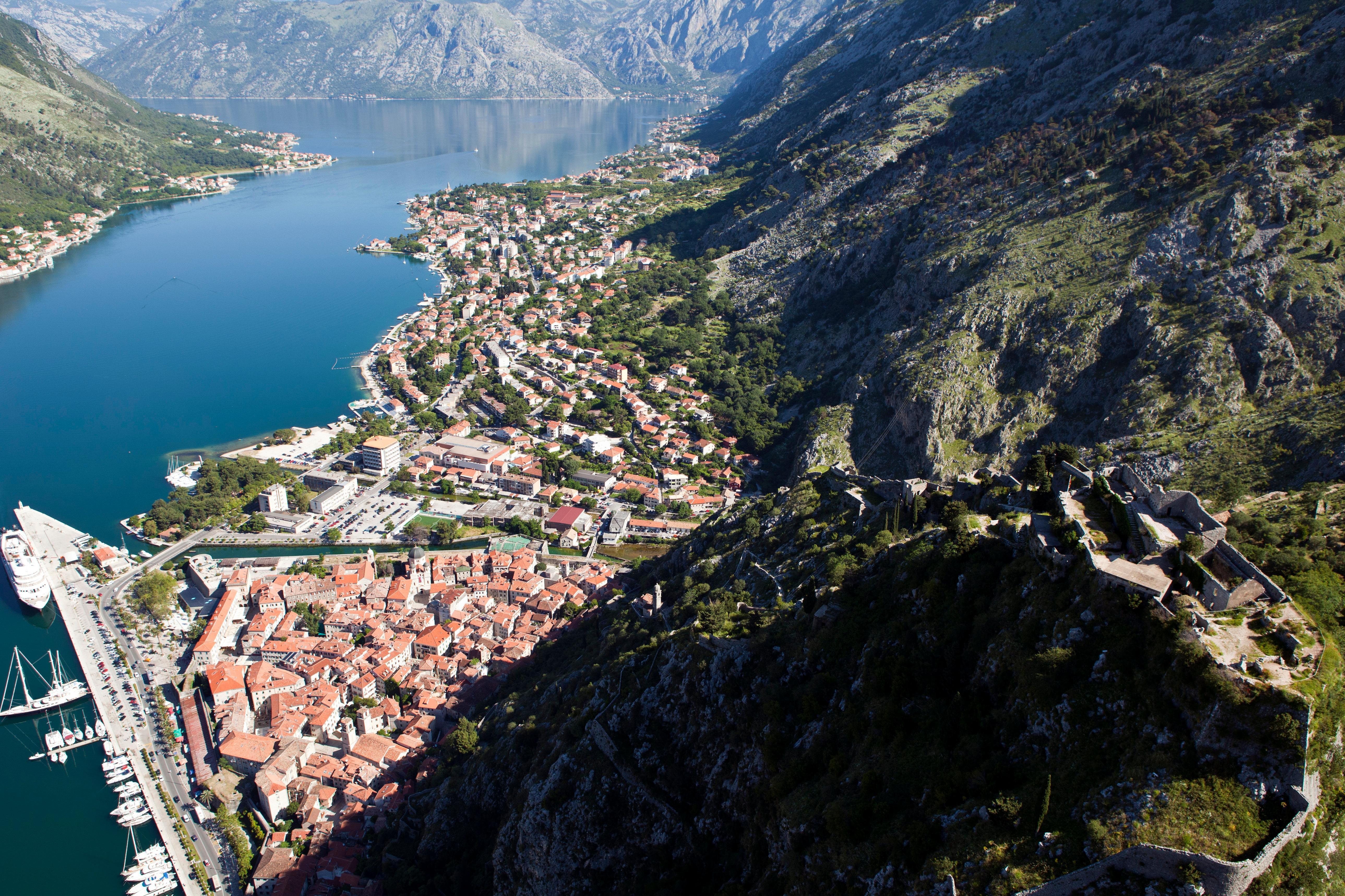 Regent Porto Montenegro Teodo Esterno foto Aerial view of the town