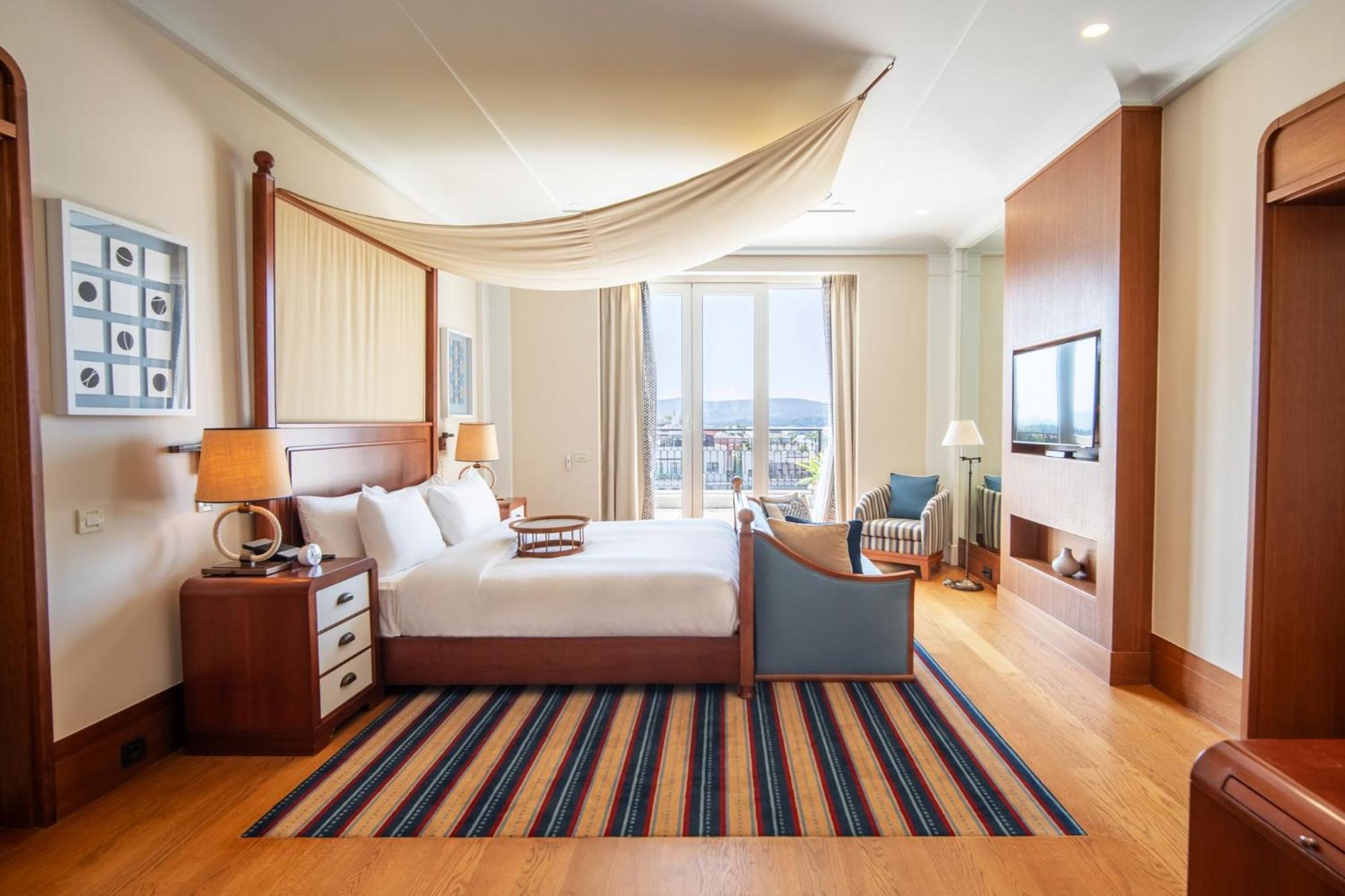 Regent Porto Montenegro Teodo Esterno foto A bedroom at the hotel
