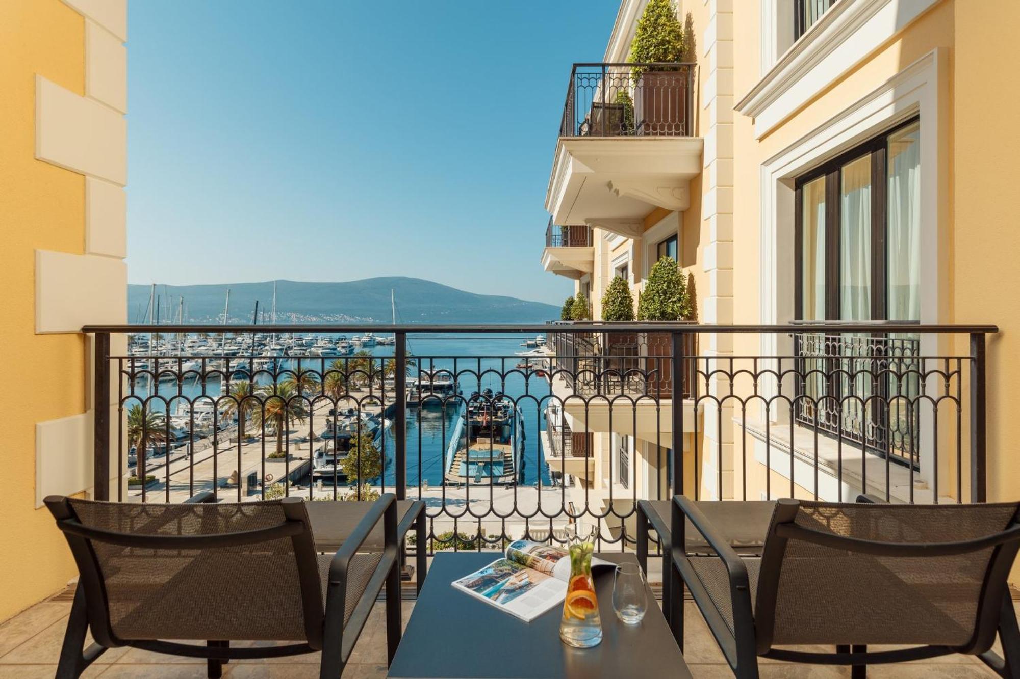 Regent Porto Montenegro Teodo Esterno foto View from the hotel